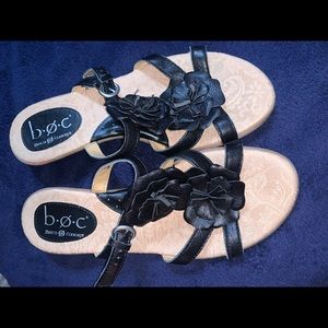 BORN sandals-size 7